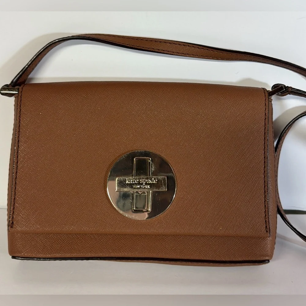 KATE SPADE NEWBURY LANE CROSSBODY SAFFIANO LEATHER BROWN COLOR - Picture 3 of 11